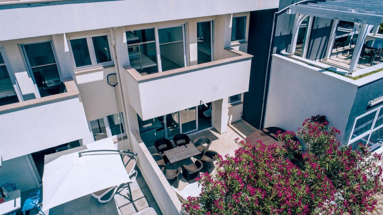 Villa Tina Novalja Bagian luar foto