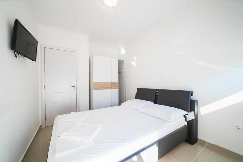 Villa Tina Novalja Bagian luar foto