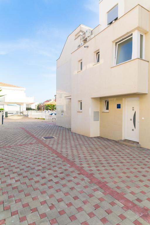 Villa Tina Novalja Bagian luar foto
