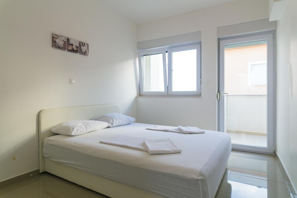 Villa Tina Novalja Bagian luar foto